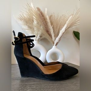 Banana Republic Ankle Strap Wedge - Size 8
